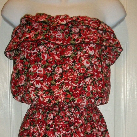 Body Central Dresses & Skirts - BODY CENTRAL RUFFLED STRAPLESS DRESS SIZE SMALL